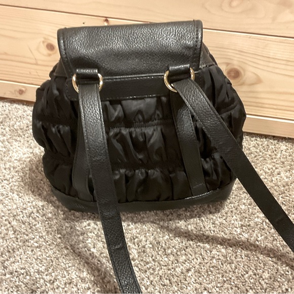 Juicy Couture Convertible Crossbody Purse or a Mini Backpack, black & gold, EUC - Picture 6 of 9